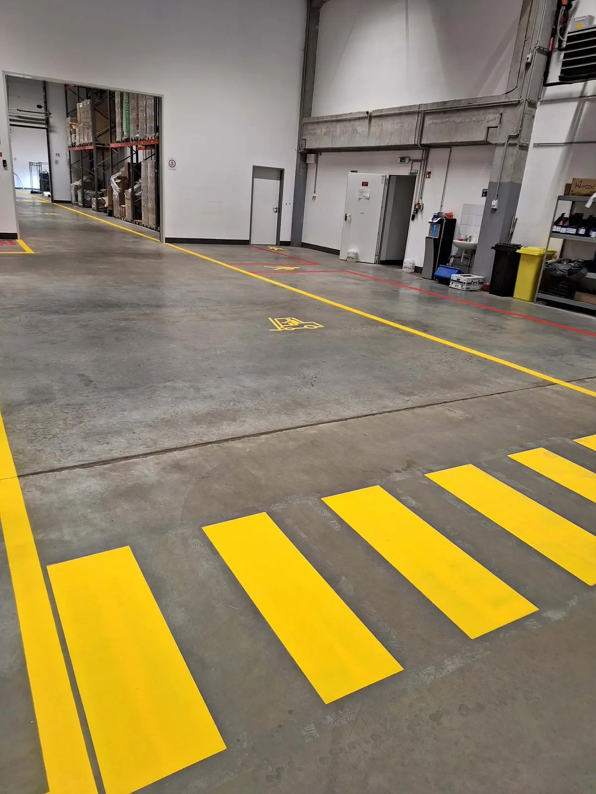 Parkolófestés és útfestés referencia munka 2 - profi kivitelezés